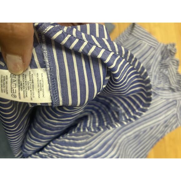 Ann Taylor Blouse Bundle -Striped Sleeveless & Blue Long Sleeve Preppy Chic XS - Picture 9 of 9
